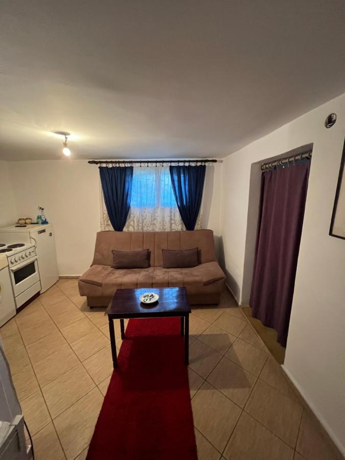 A & A Apartman Podgorica Esterno foto