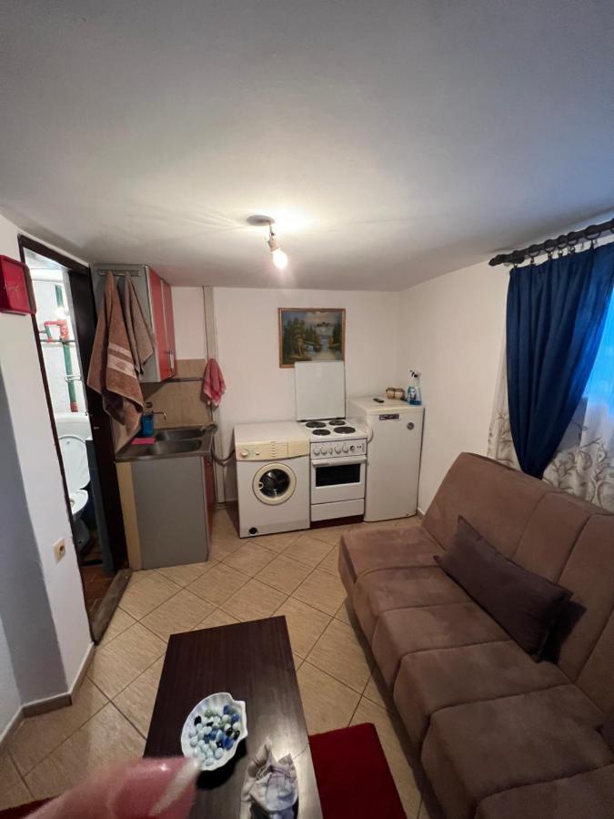 A & A Apartman Podgorica Esterno foto